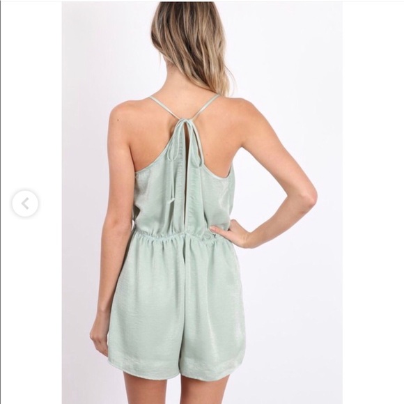 Pink romper - Picture 3 of 3